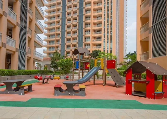 Bell Place At Venice Luxury Mckinley Hill 公寓