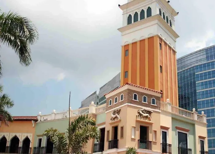 Bell Place At Venice Luxury Mckinley Hill 公寓
